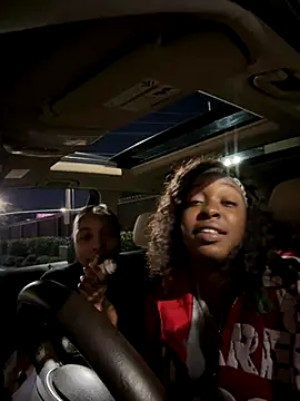 Snapshot of tokyopetitexx chatting on 10/29/25, 03:05 tokyopetitexx online show from 10/29/25, 03:05