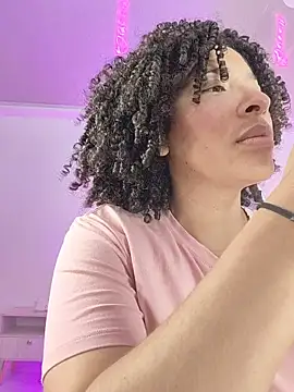 DannaBerry online show from 11/25/25, 03:56