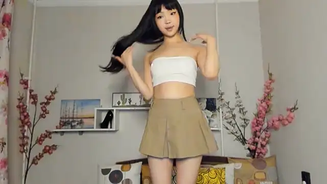 Stripchatlady online show from 10/22/25, 12:15