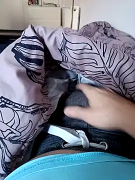 ScalicHat69 online show from 09/28/25, 04:14