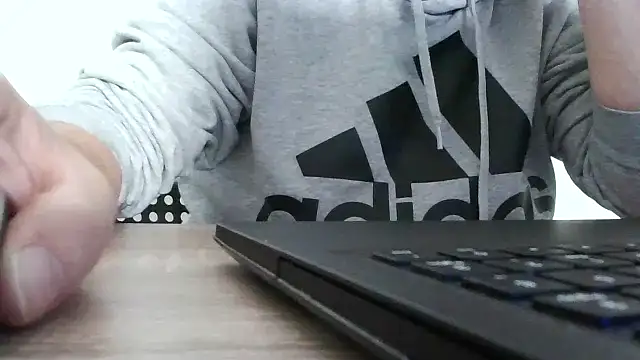 ScalicHat69 online show from 10/02/25, 08:40