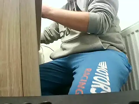 ScalicHat69 online show from 11/27/25, 08:48