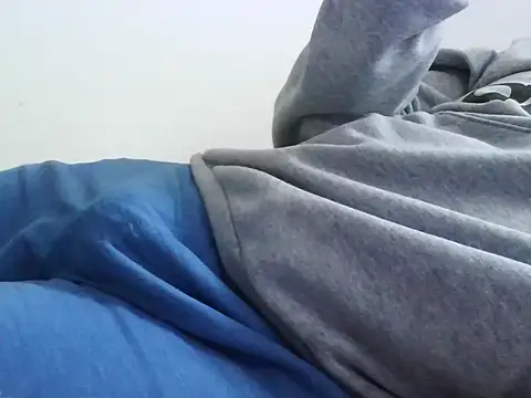 ScalicHat69 online show from 11/26/25, 08:03