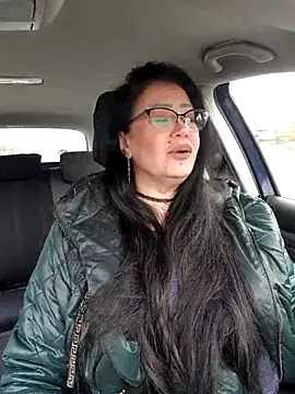 x  KHALEESI  x online show from 11/14/25, 09:24