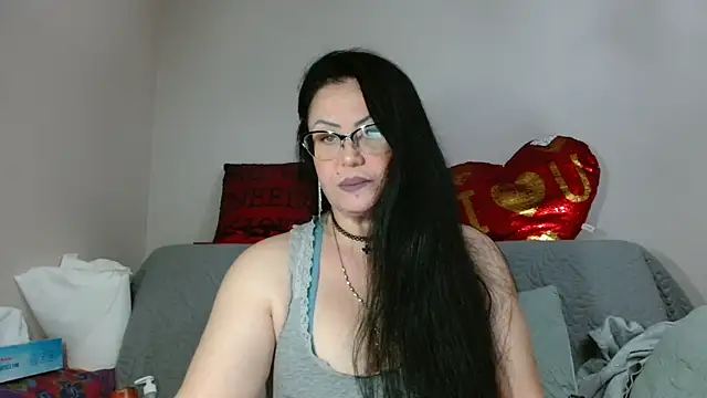 x  KHALEESI  x online show from 10/22/25, 05:45