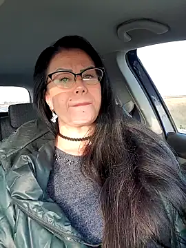 x  KHALEESI  x online show from 10/17/25, 05:55