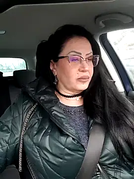 x  KHALEESI  x online show from 12/22/25, 07:30