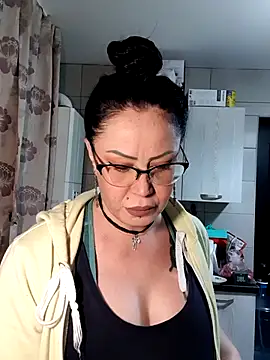 x  KHALEESI  x online show from 11/21/25, 05:12