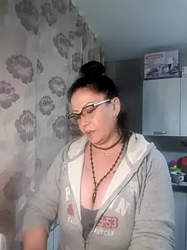 x  KHALEESI  x online show from 11/19/25, 03:34