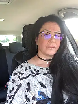 x  KHALEESI  x online show from 07/15/26, 10:00