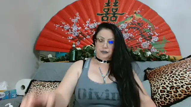 x  KHALEESI  x online show from 06/11/26, 06:38
