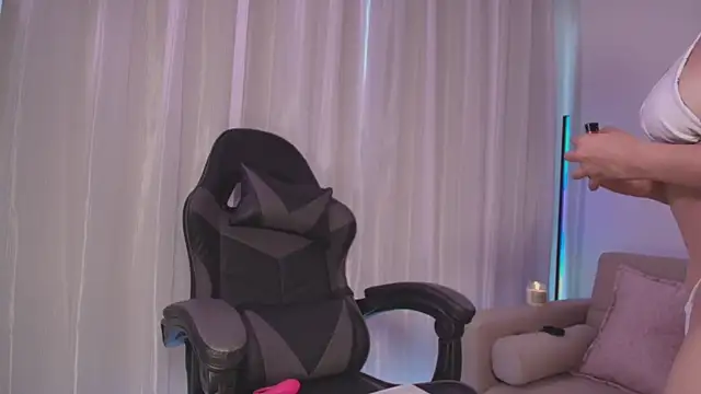 NinaMichelle online show from 02/07/25, 09:26