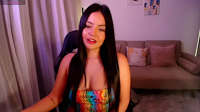 NinaMichelle online show from 11/11/25, 11:09