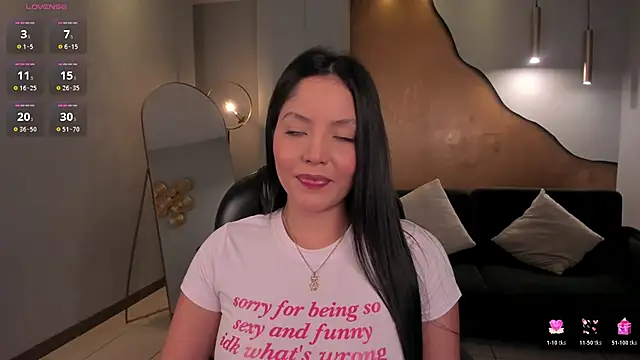 NinaMichelle online show from 02/09/26, 06:28