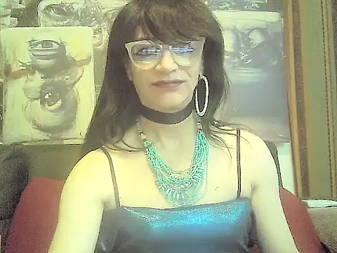 Snapshot of TheBlackWtch chatting on 06/18/26, 12:32 TheBlackWtch online show from 06/18/26, 12:32