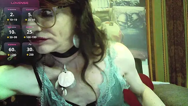 Snapshot of TheBlackWtch chatting on 10/03/25, 07:15 TheBlackWtch online show from 10/03/25, 07:15