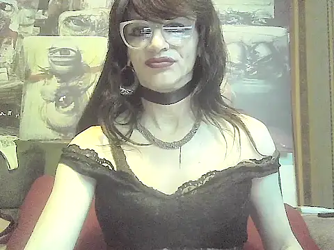 Snapshot of TheBlackWtch chatting on 05/21/26, 11:35 TheBlackWtch online show from 05/21/26, 11:35