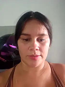 sweet lucia online show from 02/16/26, 10:07