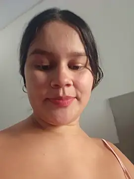 sweet lucia online show from 11/04/25, 02:43