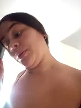 sweet lucia online show from 04/24/26, 03:36