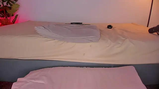 hot booty  online show from 05/01/26, 09:09