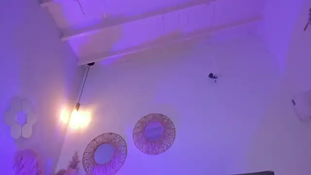 hot booty  online show from 10/31/25, 12:57