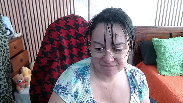 Snapshot of Sonialorens_ chatting on 10/05/25, 09:49 Sonialorens online show from 10/05/25, 09:49