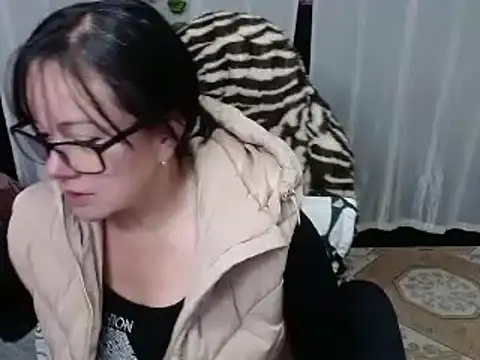 Snapshot of Sonialorens_ chatting on 02/11/25, 08:10 Sonialorens online show from 02/11/25, 08:10