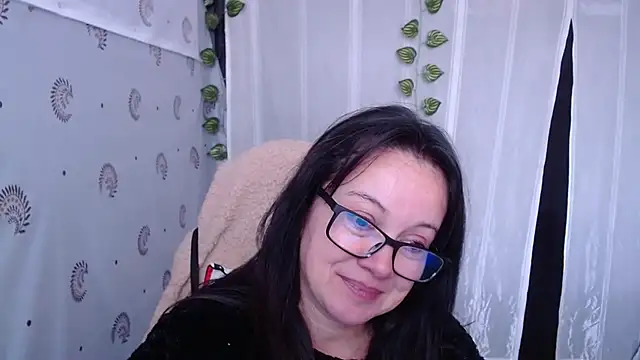 Snapshot of Sonialorens_ chatting on 02/15/25, 06:01 Sonialorens online show from 02/15/25, 06:01