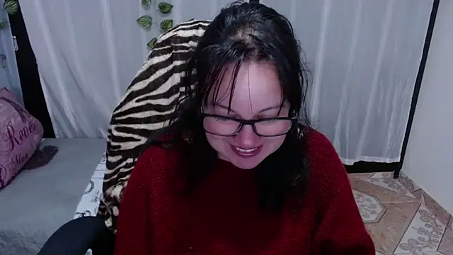 Snapshot of Sonialorens_ chatting on 02/05/25, 12:06 Sonialorens online show from 02/05/25, 12:06
