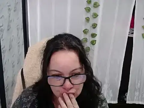Snapshot of Sonialorens_ chatting on 02/27/25, 02:43 Sonialorens online show from 02/27/25, 02:43