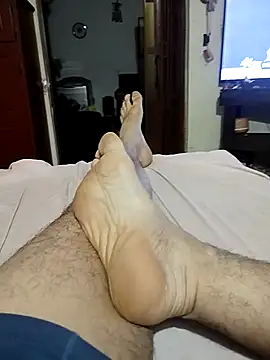 Snapshot of starplss chatting on 10/14/25, 03:51 starplss online show from 10/14/25, 03:51