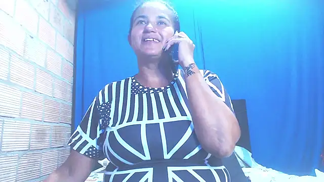 Snapshot of isabella_dirty69 chatting on 03/04/25, 01:45 isabella dirty69 online show from 03/04/25, 01:45