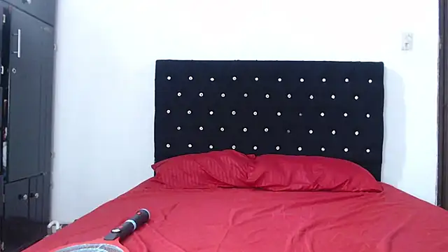 isabella dirty69 online show from 07/08/26, 02:24
