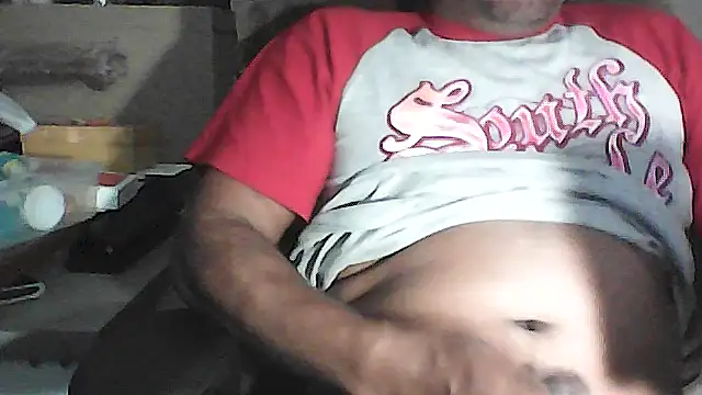 Snapshot of Josuasl2021 chatting on 04/15/26, 01:26 Josuasl2021 online show from 04/15/26, 01:26