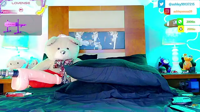 ashley 19xx online show from 11/21/25, 12:31