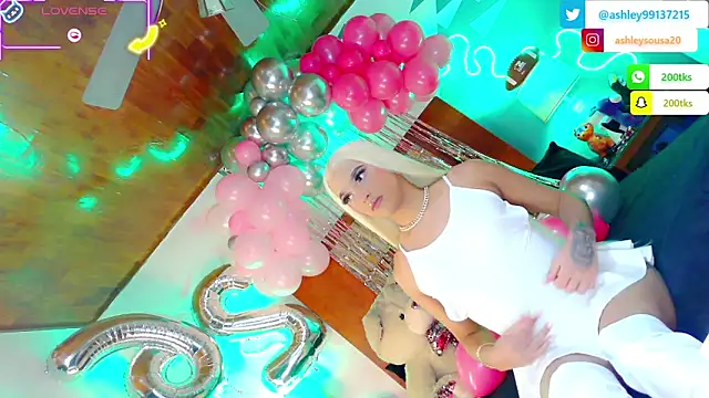 ashley 19xx online show from 11/12/25, 04:22