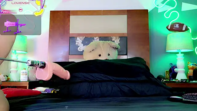 ashley 19xx online show from 04/07/26, 10:00