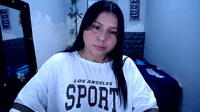 Snapshot of venuxwilliam chatting on 07/05/26, 12:37 venuxwilliam online show from 07/05/26, 12:37