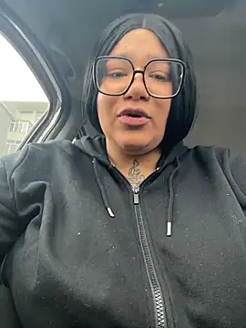 IamSashaLuv online show from 12/18/25, 10:52