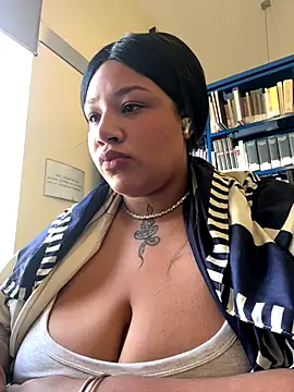 IamSashaLuv online show from 09/30/25, 09:15