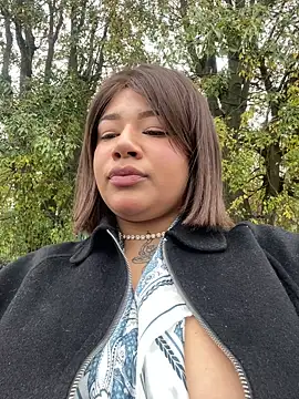 IamSashaLuv online show from 11/14/25, 10:52