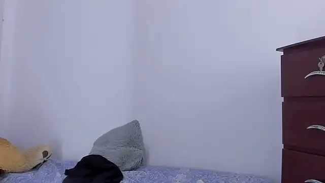 Snapshot of Emma_lean chatting on 09/21/25, 01:38 Emma lean online show from 09/21/25, 01:38