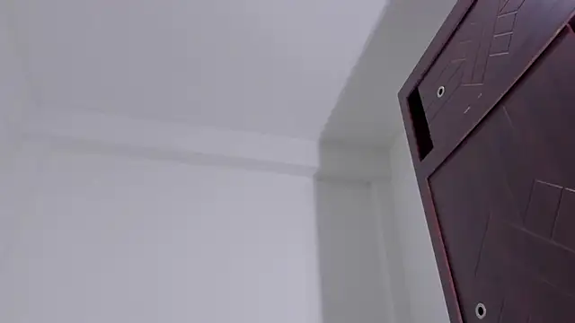 Snapshot of Emma_lean chatting on 10/21/25, 11:42 Emma lean online show from 10/21/25, 11:42