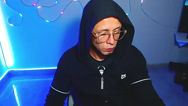 sebastian horny online show from 12/04/25, 06:23