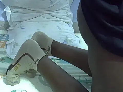 queennisha2 online show from 03/27/26, 08:26