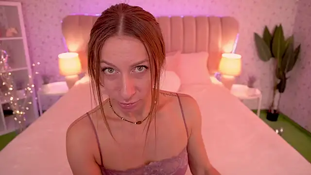 MirandaHobbs online show from 10/20/25, 07:42