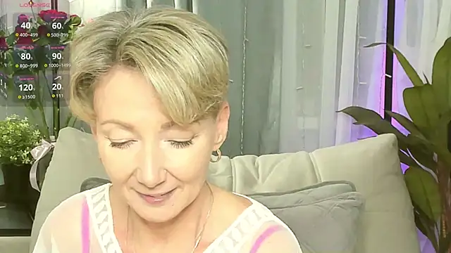 AkexandraFix online show from 11/18/25, 02:53