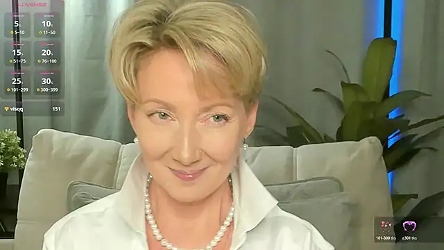 AkexandraFix online show from 05/01/26, 02:00