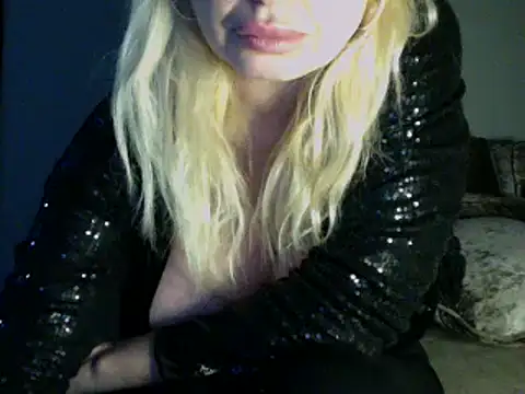 Lisavontease online show from 02/02/25, 09:18